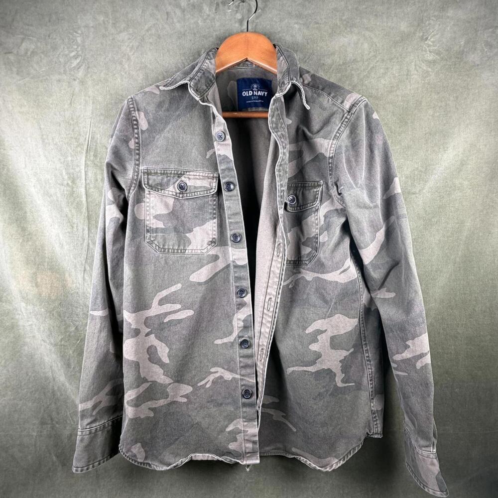 Old Navy Men’s Camo Flannel Jacket